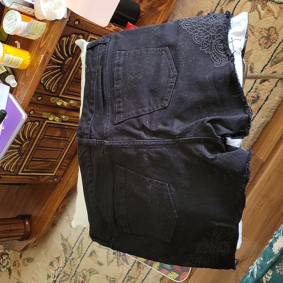 Black Jean Shorts - Picture 2 of 3